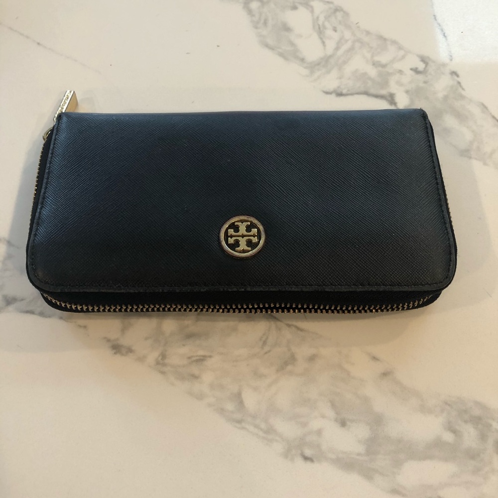 Tory Burch wallet